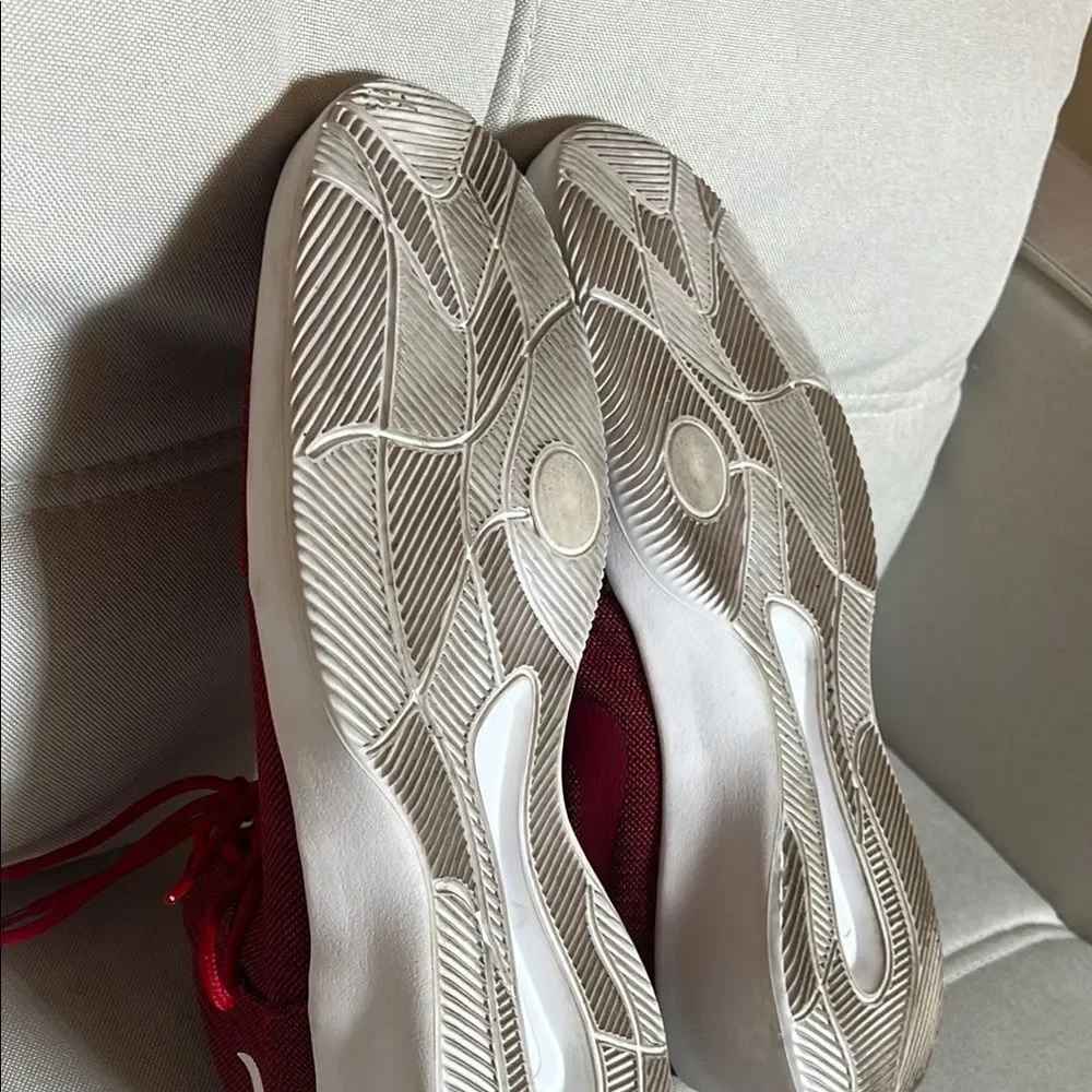 Nike Men’s Hyperfr3sh Red Sneakers Size 13